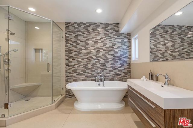 703 N Maple Drive, Beverly Hills, CA 90210