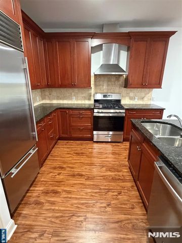 90 Park Avenue 202, Park Ridge, NJ 07656