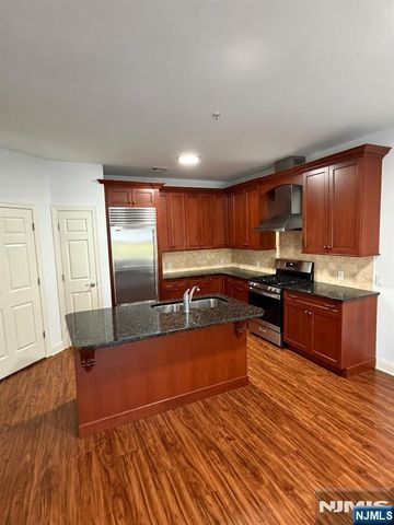 90 Park Avenue 202, Park Ridge, NJ 07656