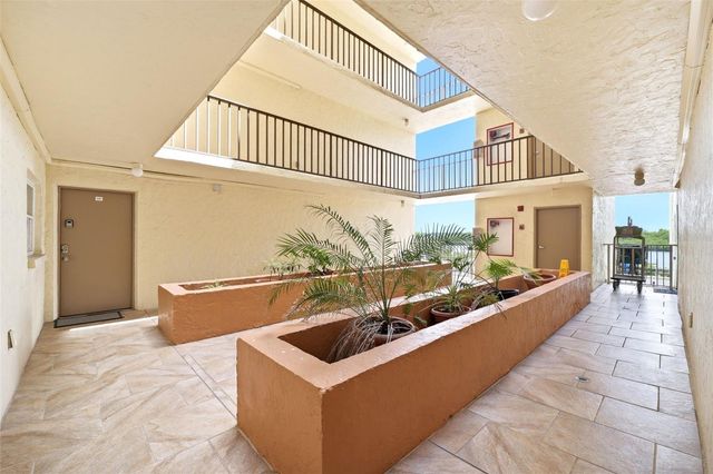 18610 GULF BOULEVARD 106, Indian Shores, FL 33785