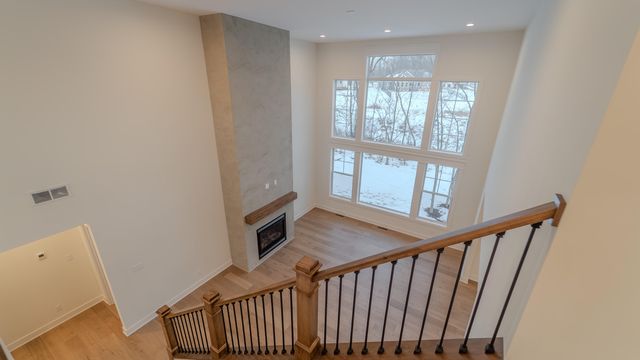 2900 Whispering Brook Lane, Valparaiso, IN 46385