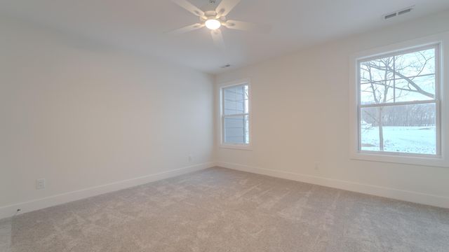 2900 Whispering Brook Lane, Valparaiso, IN 46385