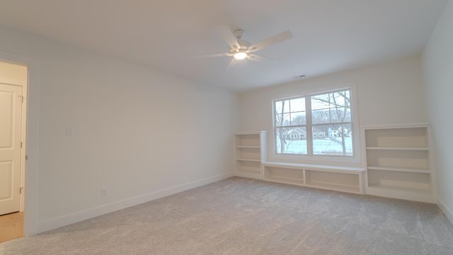 2900 Whispering Brook Lane, Valparaiso, IN 46385