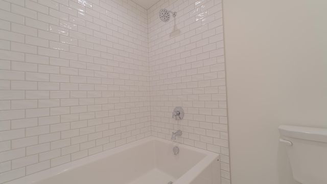 2900 Whispering Brook Lane, Valparaiso, IN 46385