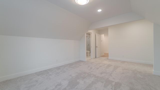 2900 Whispering Brook Lane, Valparaiso, IN 46385