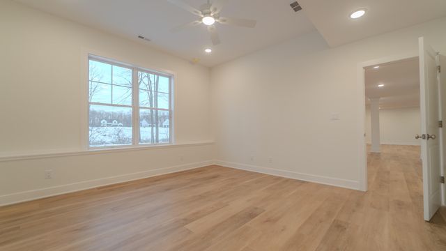 2900 Whispering Brook Lane, Valparaiso, IN 46385