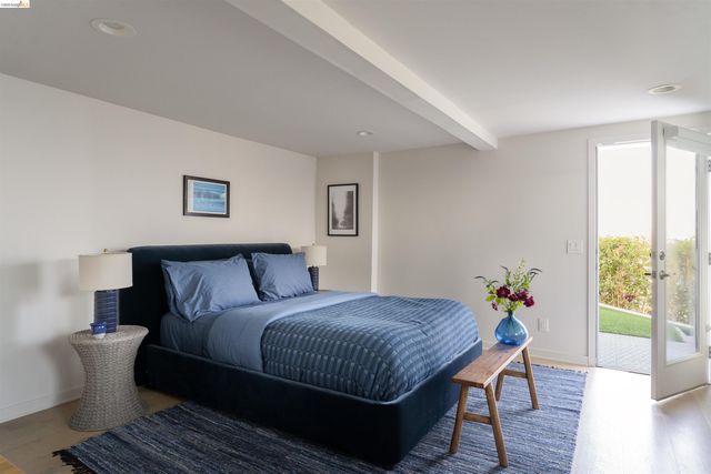 17440 Revello Dr, Pacific Palisades (los Angeles), CA 90272