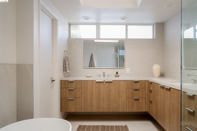 17440 Revello Dr, Pacific Palisades (los Angeles), CA 90272