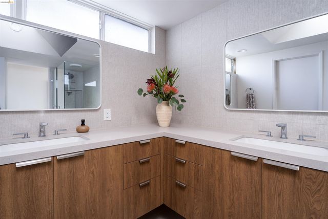 17440 Revello Dr, Pacific Palisades (los Angeles), CA 90272