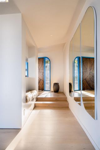 17440 Revello Dr, Pacific Palisades (los Angeles), CA 90272