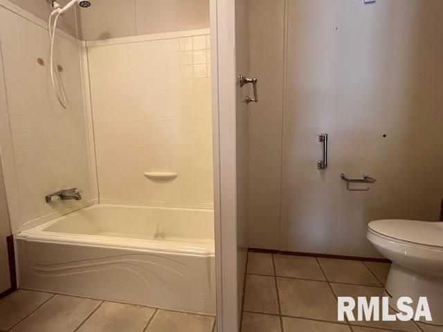 3106 N STEWART Lane, Marion, IL 62959