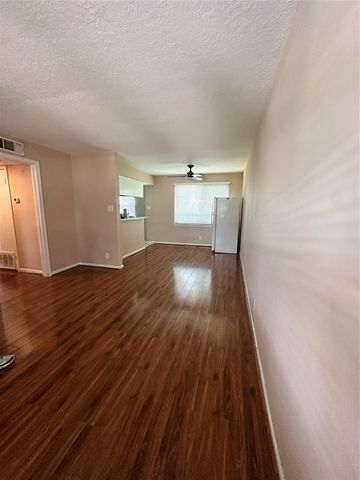 1433 Cedar Post Lane 35, Houston, TX 77055