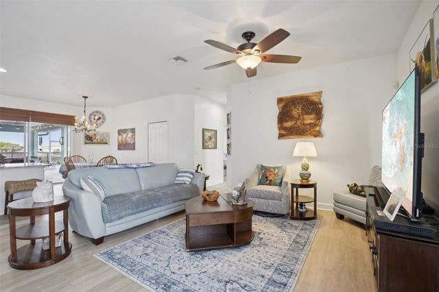 803 BEL AIR STAR PARKWAY, Sarasota, FL 34240