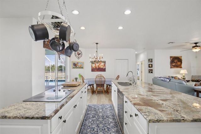 803 BEL AIR STAR PARKWAY, Sarasota, FL 34240