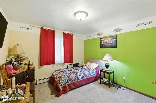 382 S Kobuk Street, Soldotna, AK 99669