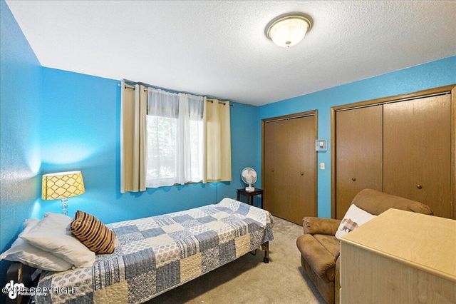 382 S Kobuk Street, Soldotna, AK 99669