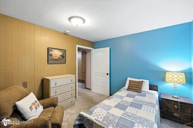 382 S Kobuk Street, Soldotna, AK 99669