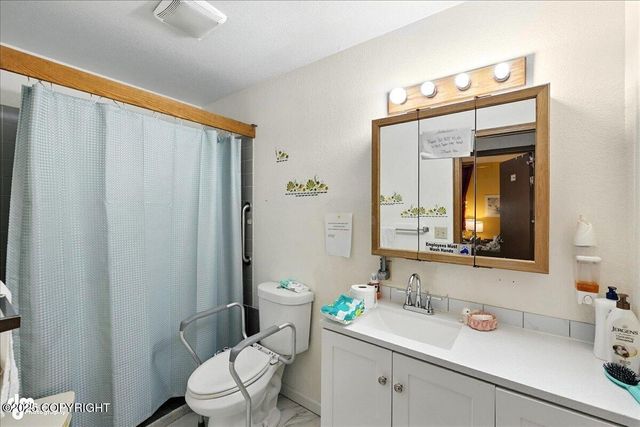 382 S Kobuk Street, Soldotna, AK 99669