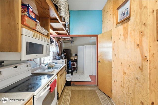 382 S Kobuk Street, Soldotna, AK 99669