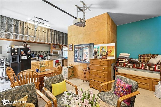 382 S Kobuk Street, Soldotna, AK 99669