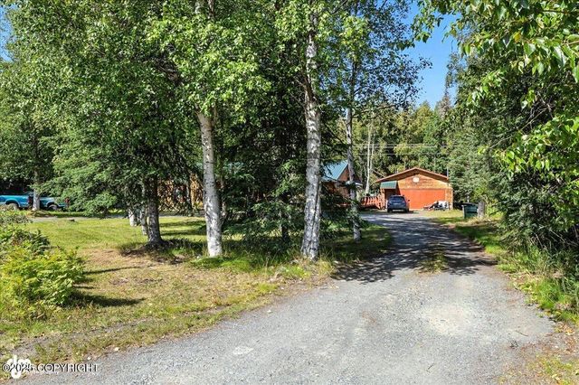 382 S Kobuk Street, Soldotna, AK 99669