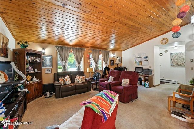 382 S Kobuk Street, Soldotna, AK 99669