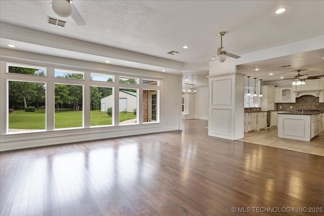 2259 E Rodeo Road, Durant, OK 74701