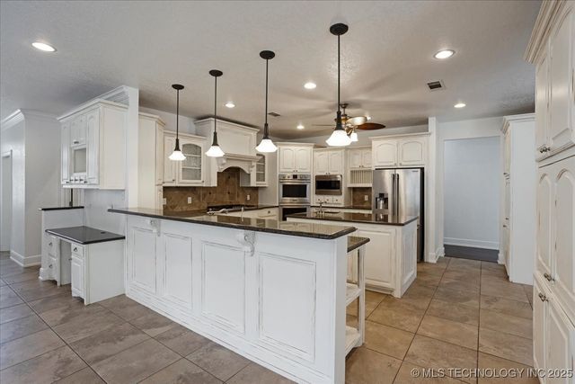 2259 E Rodeo Road, Durant, OK 74701