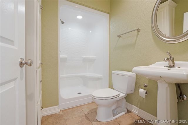 2259 E Rodeo Road, Durant, OK 74701