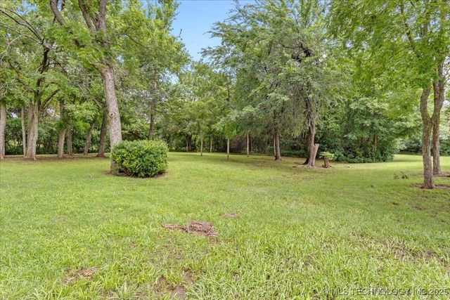 2259 E Rodeo Road, Durant, OK 74701