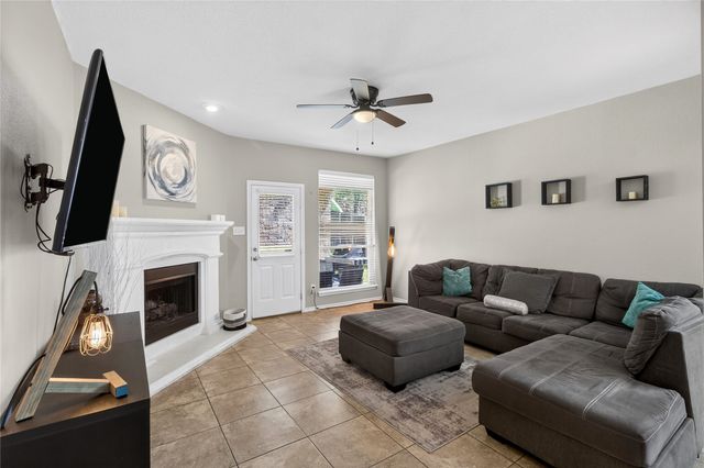 7214 Summit Parc Drive, Dallas, TX 75249