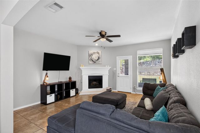 7214 Summit Parc Drive, Dallas, TX 75249