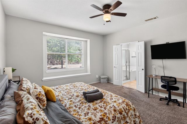 7214 Summit Parc Drive, Dallas, TX 75249