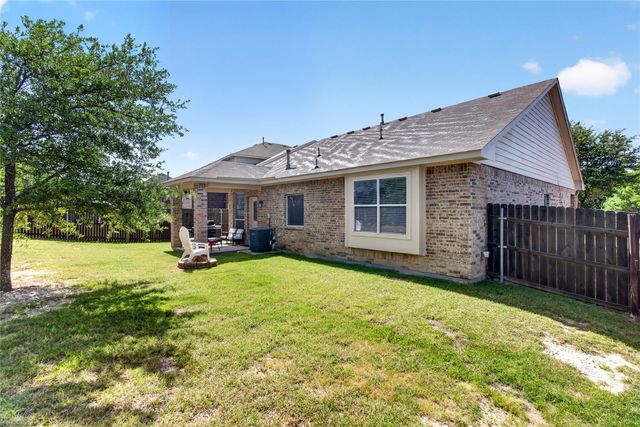 7214 Summit Parc Drive, Dallas, TX 75249