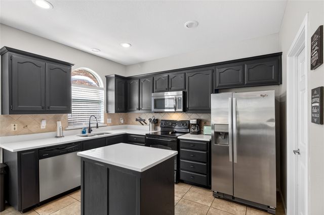 7214 Summit Parc Drive, Dallas, TX 75249