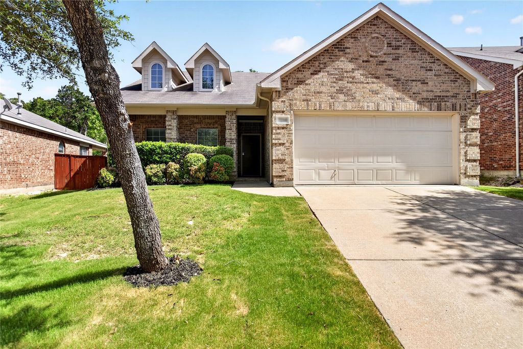 7214 Summit Parc Drive, Dallas, TX 75249