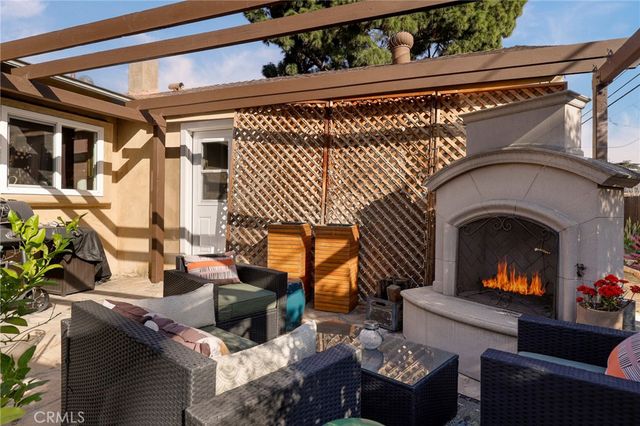 4717 Whitewood, Long Beach, CA 90808