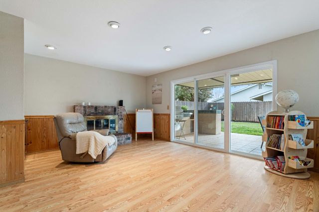 2455 Cheim Blvd, Marysville, CA 95901