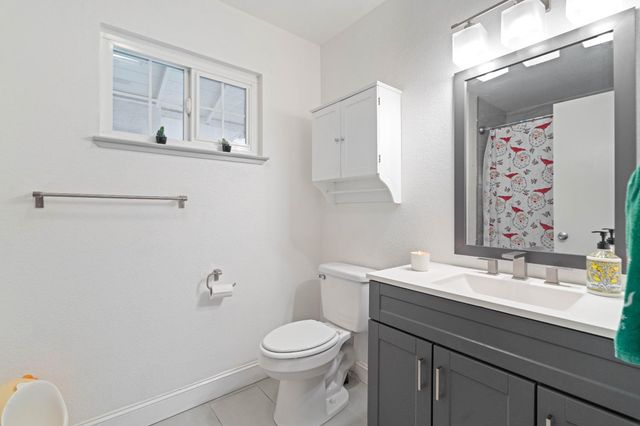 2455 Cheim Blvd, Marysville, CA 95901