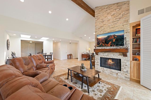 262 Castellana S, Palm Desert, CA 92260