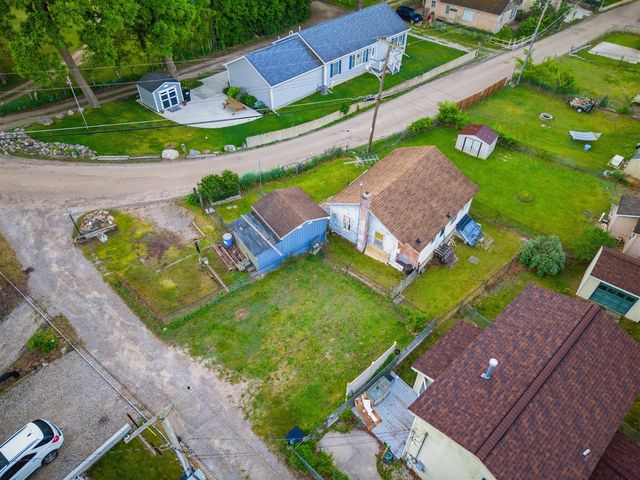11106 Patterson Lake Drive, Pinckney, MI 48169