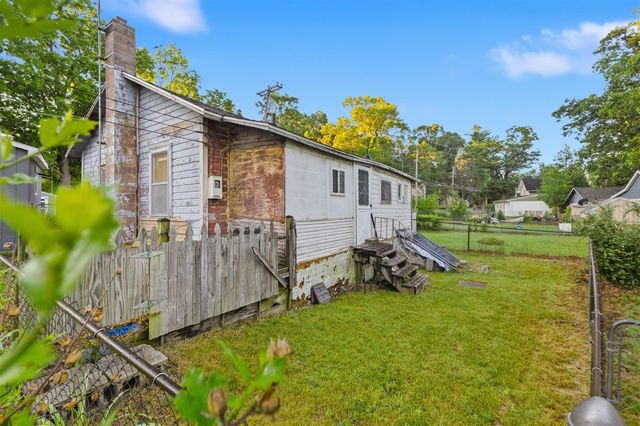 11106 Patterson Lake Drive, Pinckney, MI 48169