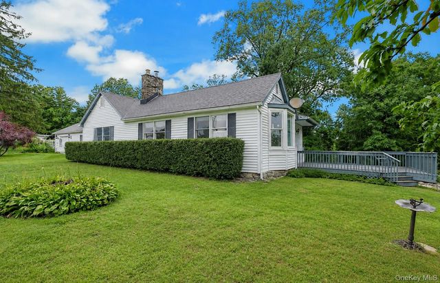 21 Sycamore Lane, Patterson, NY 12563