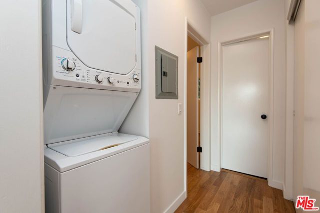 3951 Marathon Street 2, Los Angeles, CA 90029