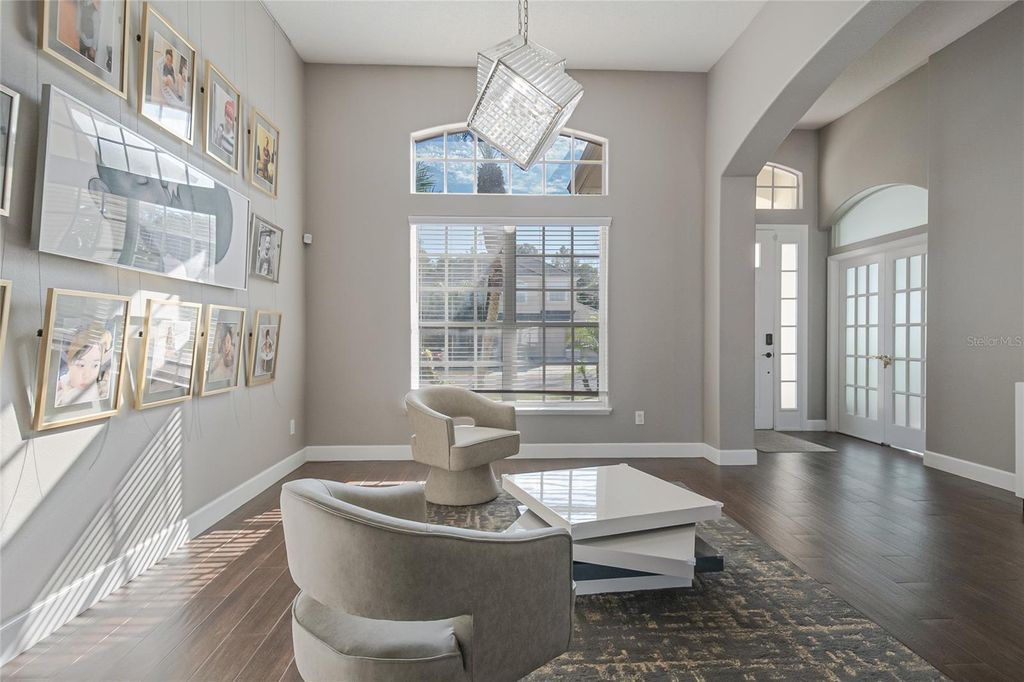 Image 15 of property listing at 13927 MAGNOLIA GLEN CIRCLE, Orlando, FL 32828