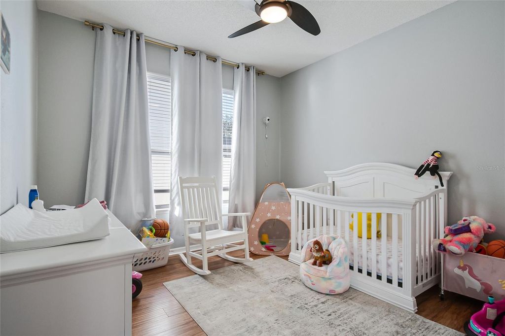 Image 23 of property listing at 13927 MAGNOLIA GLEN CIRCLE, Orlando, FL 32828