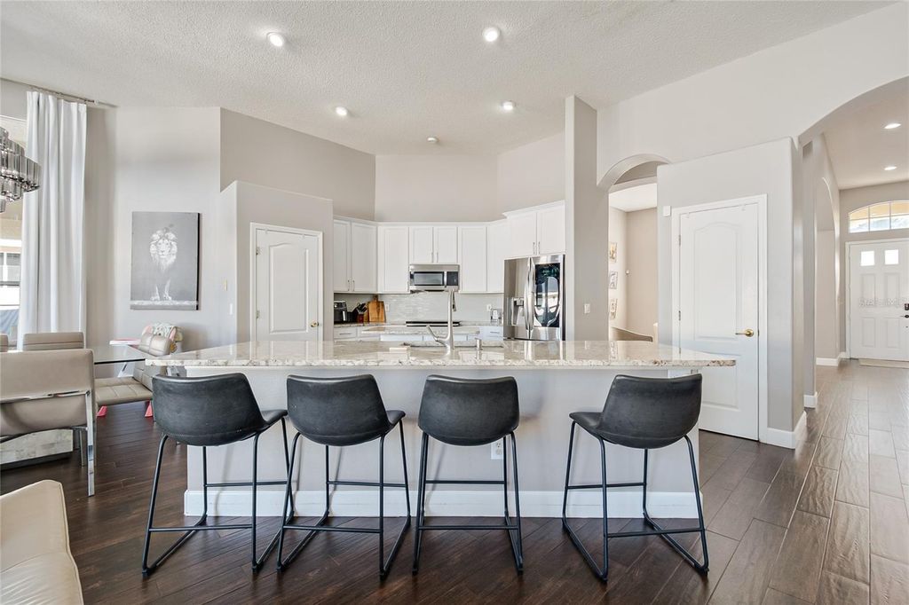 Image 42 of property listing at 13927 MAGNOLIA GLEN CIRCLE, Orlando, FL 32828