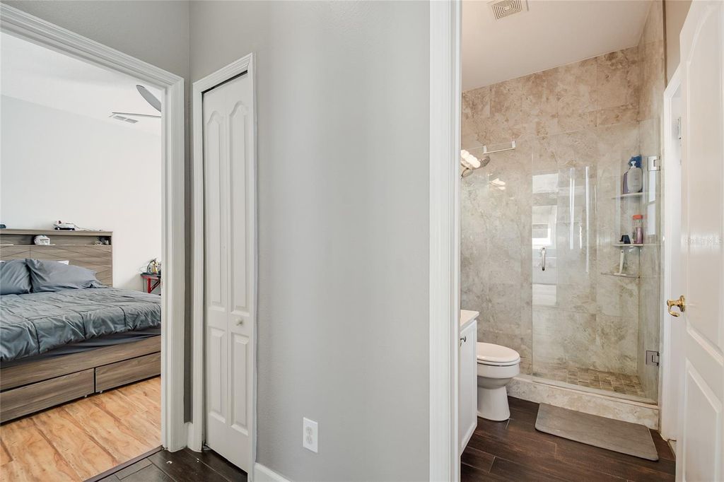 Image 47 of property listing at 13927 MAGNOLIA GLEN CIRCLE, Orlando, FL 32828