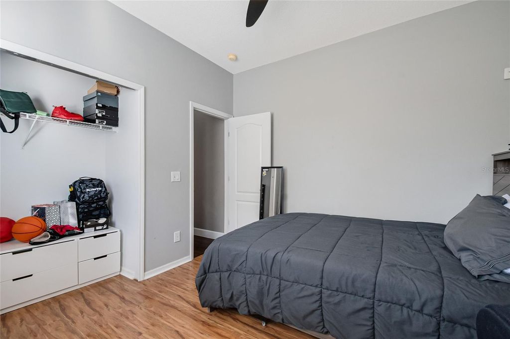 Image 51 of property listing at 13927 MAGNOLIA GLEN CIRCLE, Orlando, FL 32828