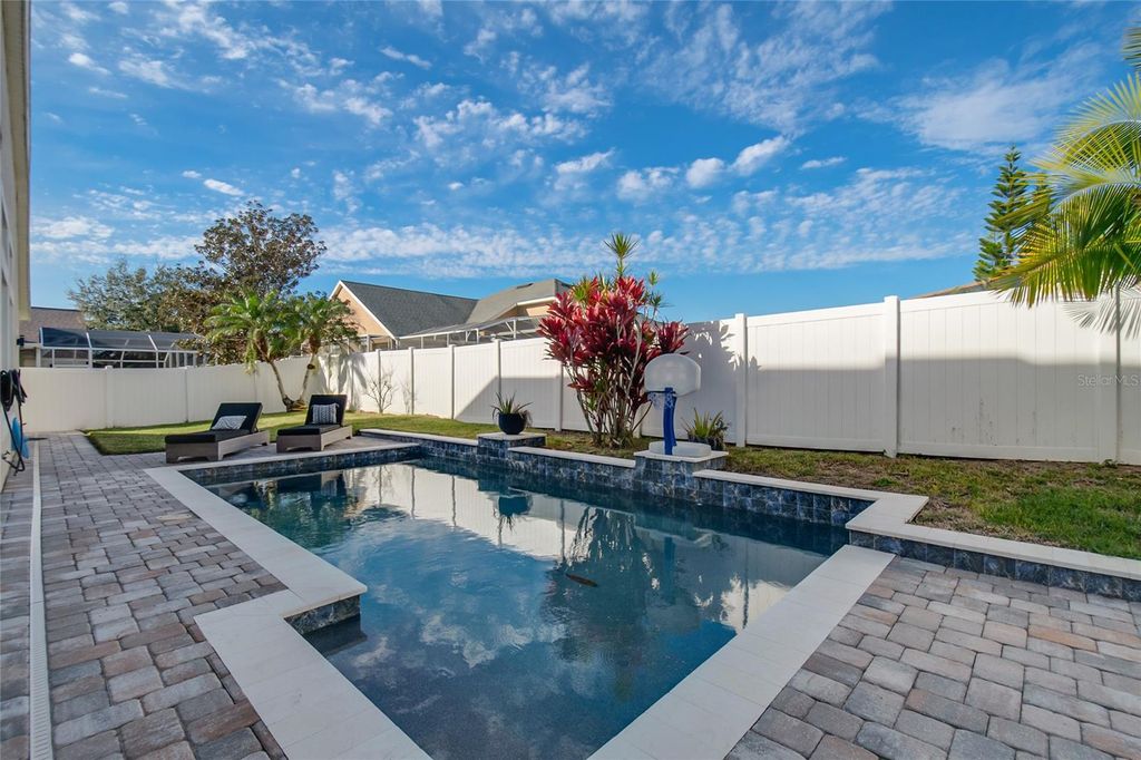 Image 61 of property listing at 13927 MAGNOLIA GLEN CIRCLE, Orlando, FL 32828